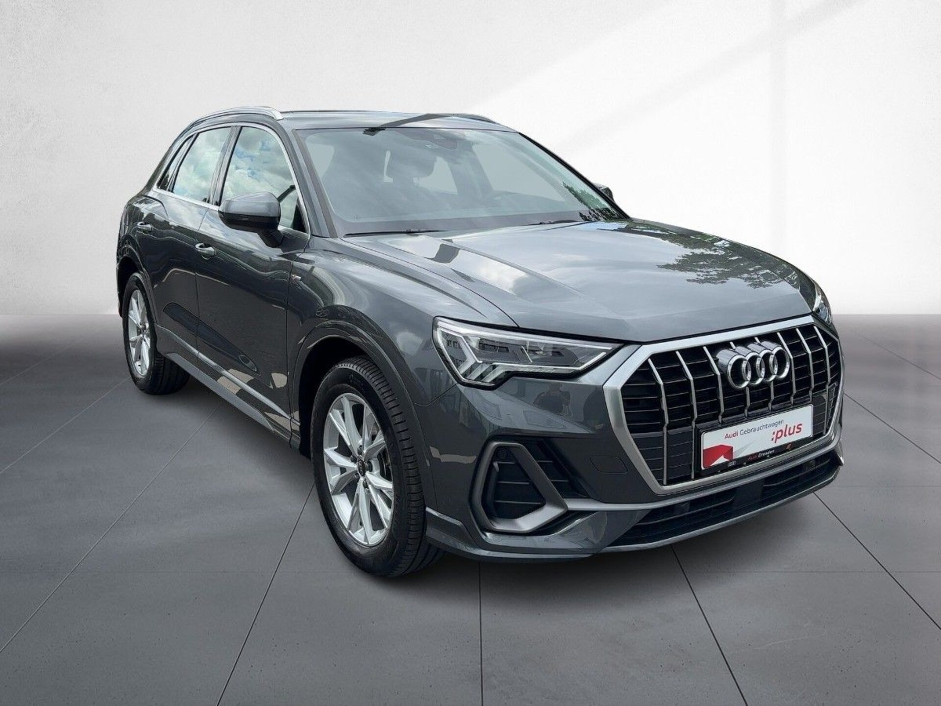 Audi Q3 SUV S line