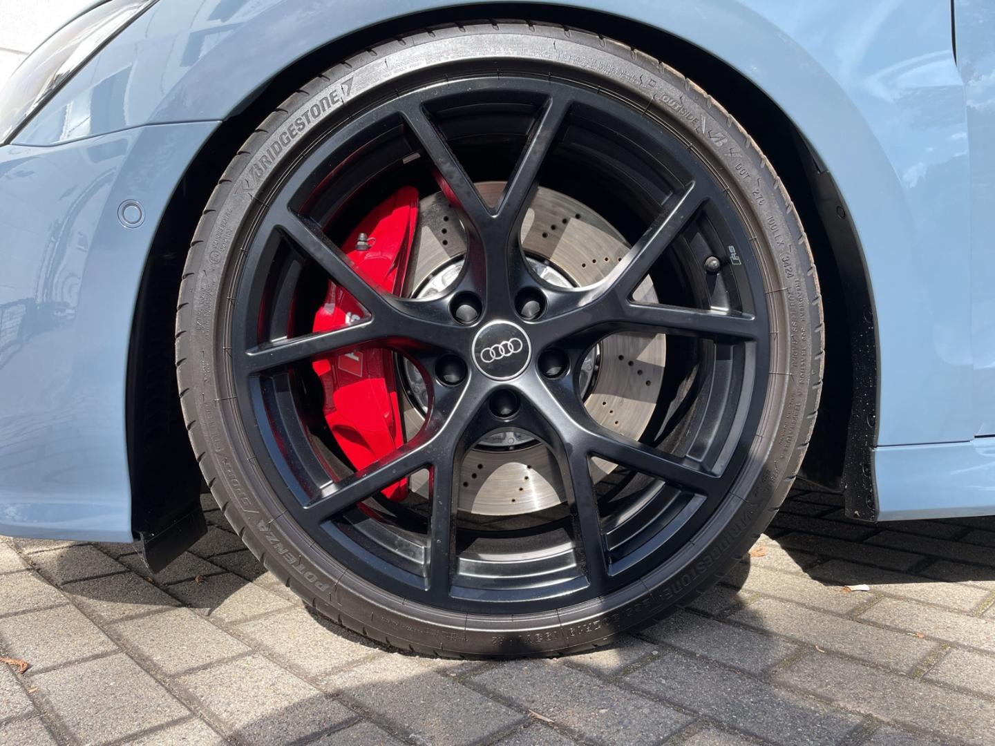 Bild über Audi RS 3 Sportback TFSI quattro S tronic - für weitere Informationen kontaktieren Sie den Audi Partner