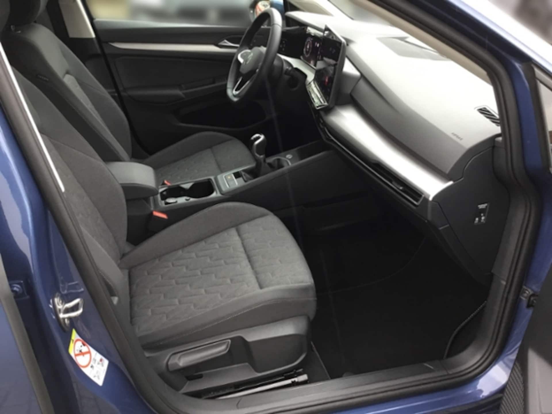 Volkswagen Golf Life