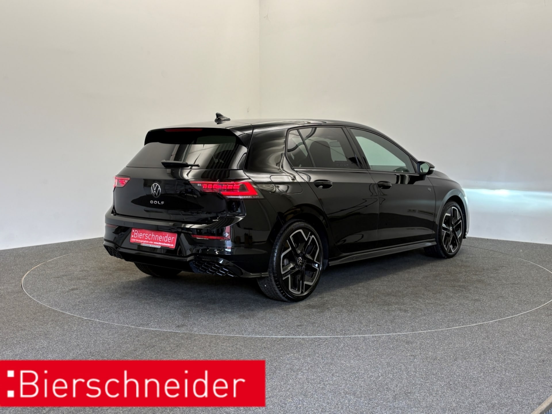 Volkswagen Golf R-Line