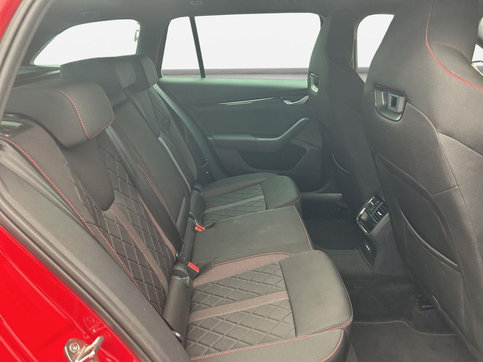 Škoda Octavia Combi – Bild 16