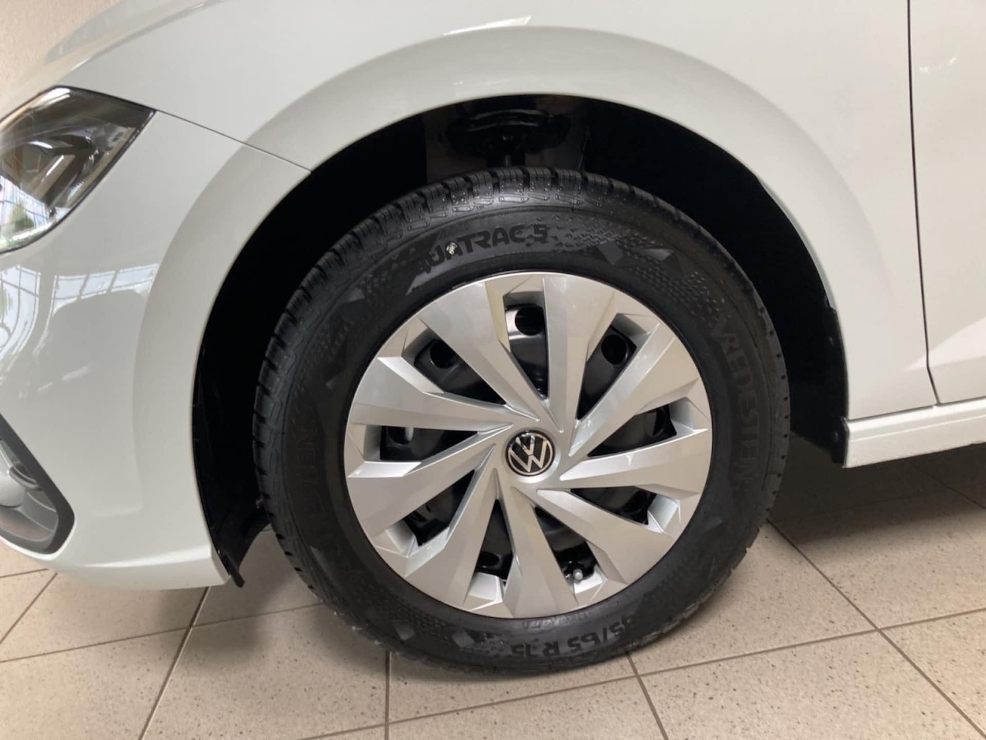 Volkswagen Polo Basis-Modell
