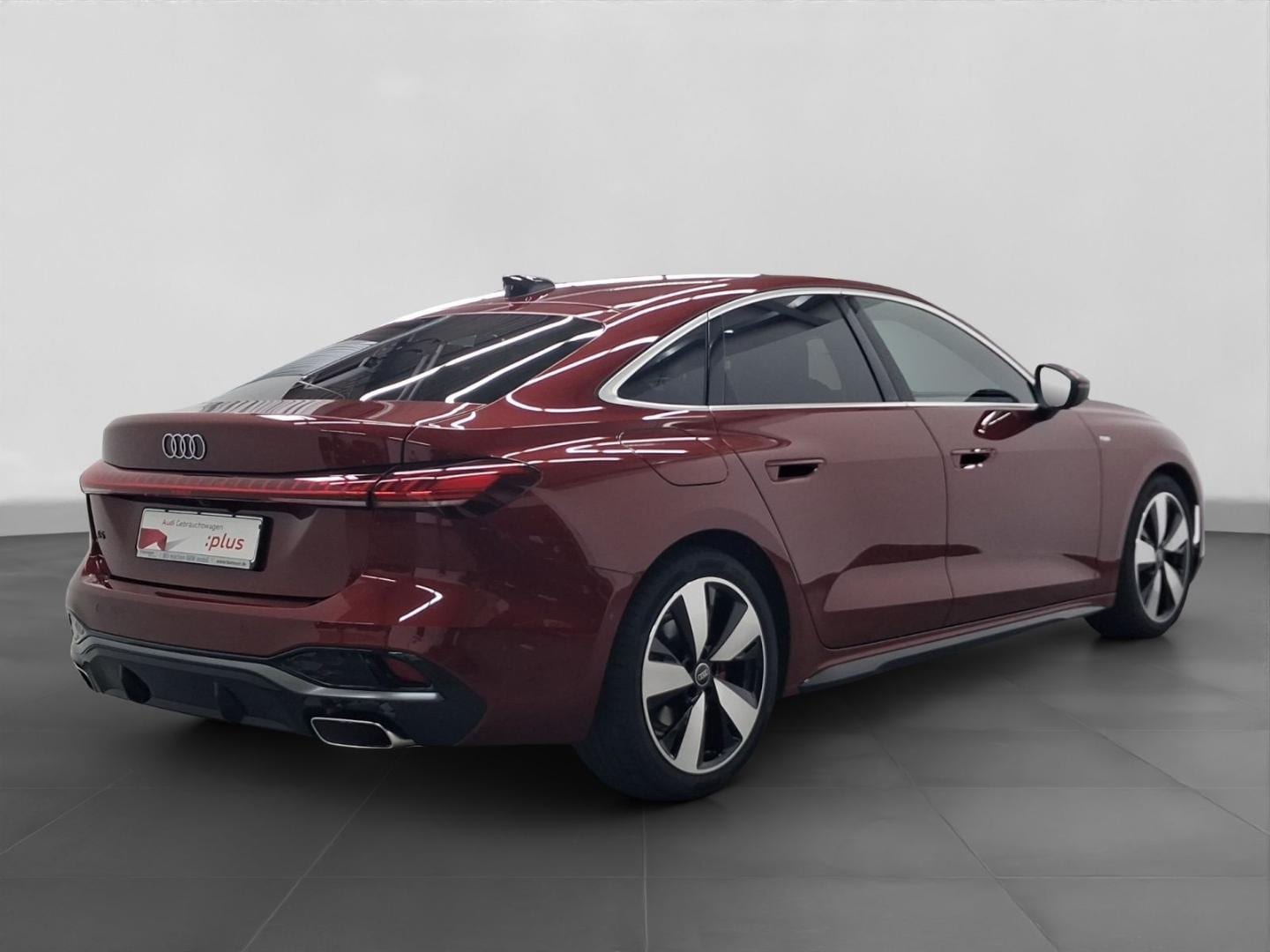 Bild über Audi A5 Limousine TFSI S tronic - für weitere Informationen kontaktieren Sie den Audi Partner