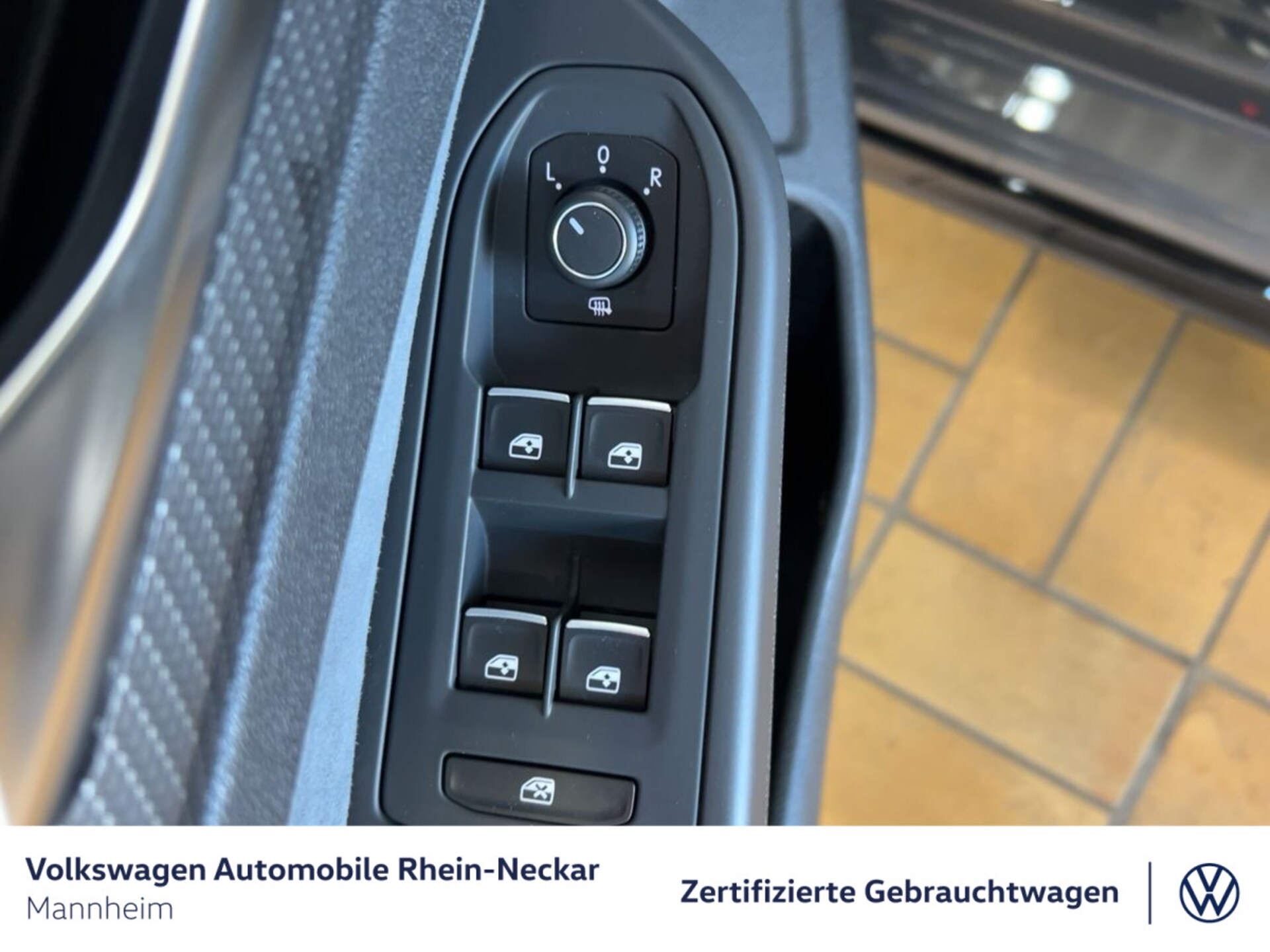 Volkswagen Golf R-Line