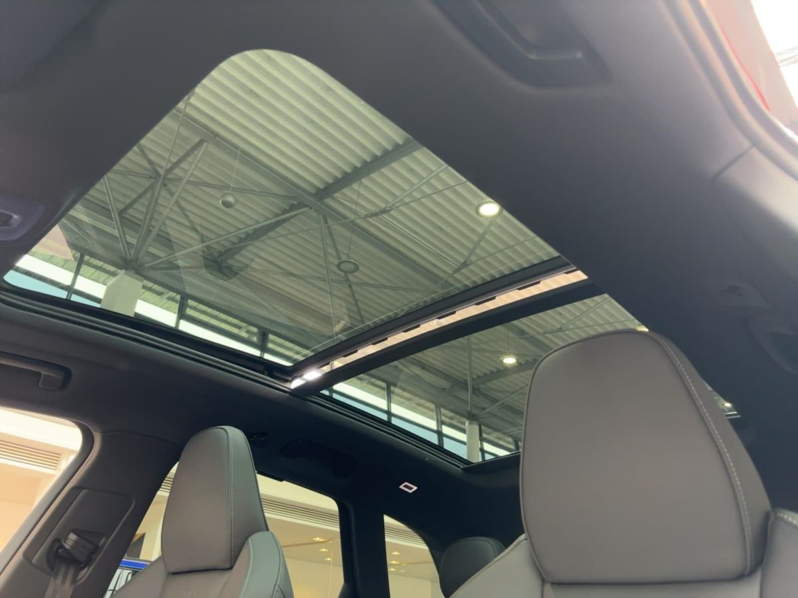 Audi SQ5 – Bild 13