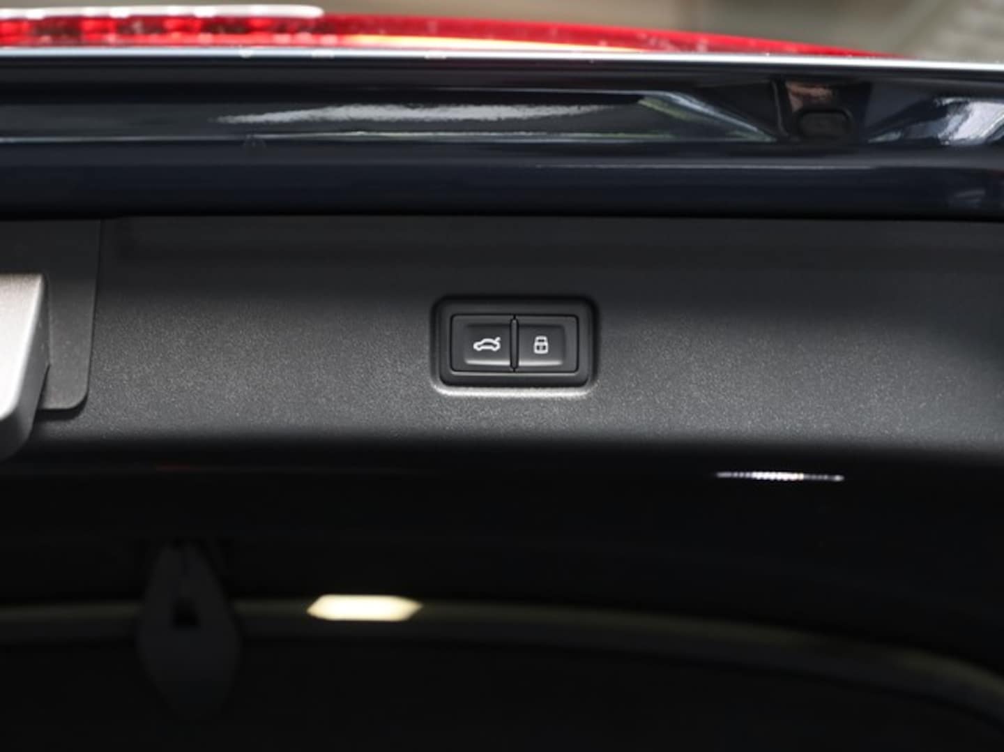 Bild über Audi A6 Sportback e-tron e-tron quattro - für weitere Informationen kontaktieren Sie den Audi Partner
