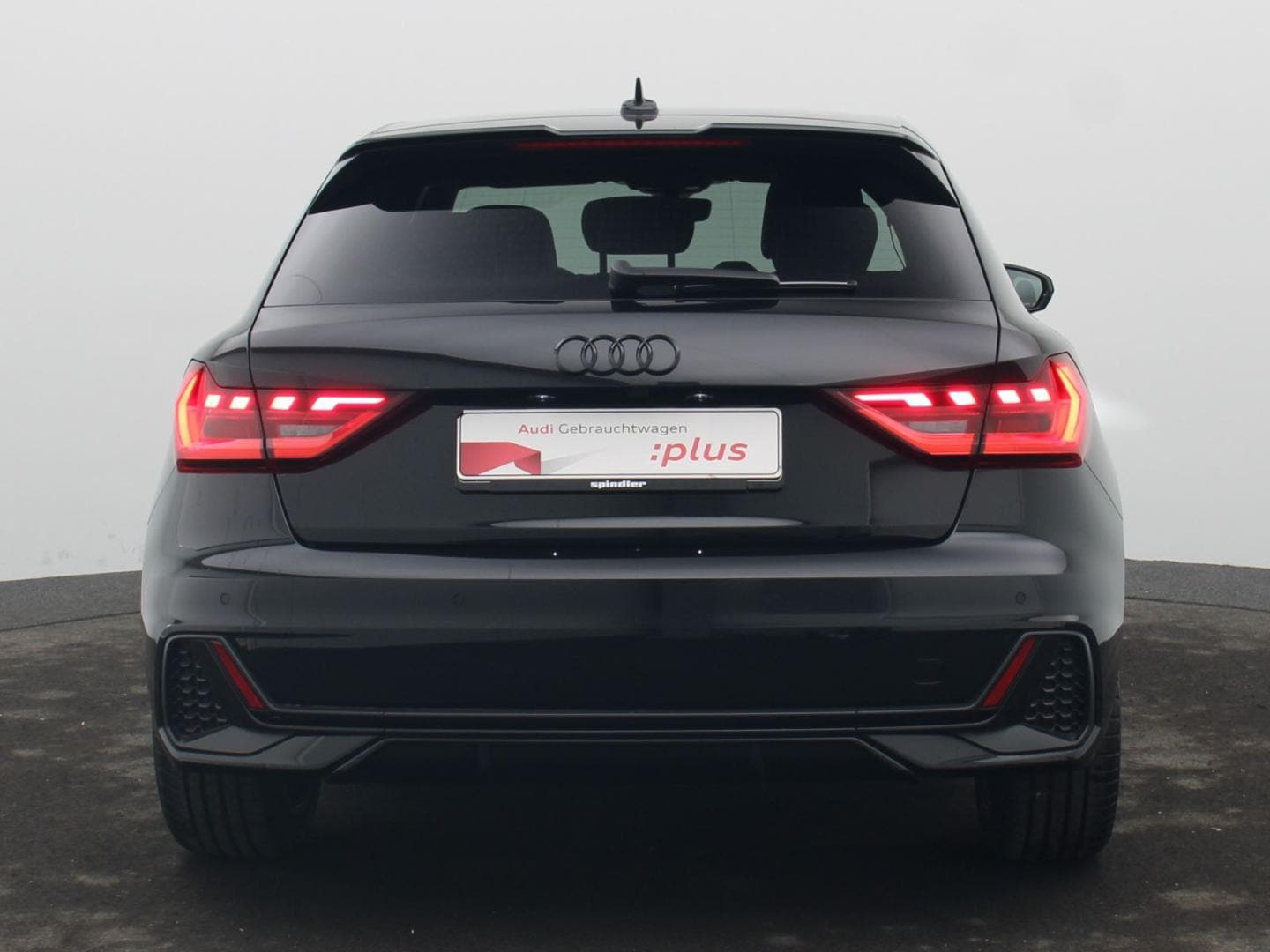 Bild über Audi A1 Sportback S line 30 TFSI S tronic - für weitere Informationen kontaktieren Sie den Audi Partner