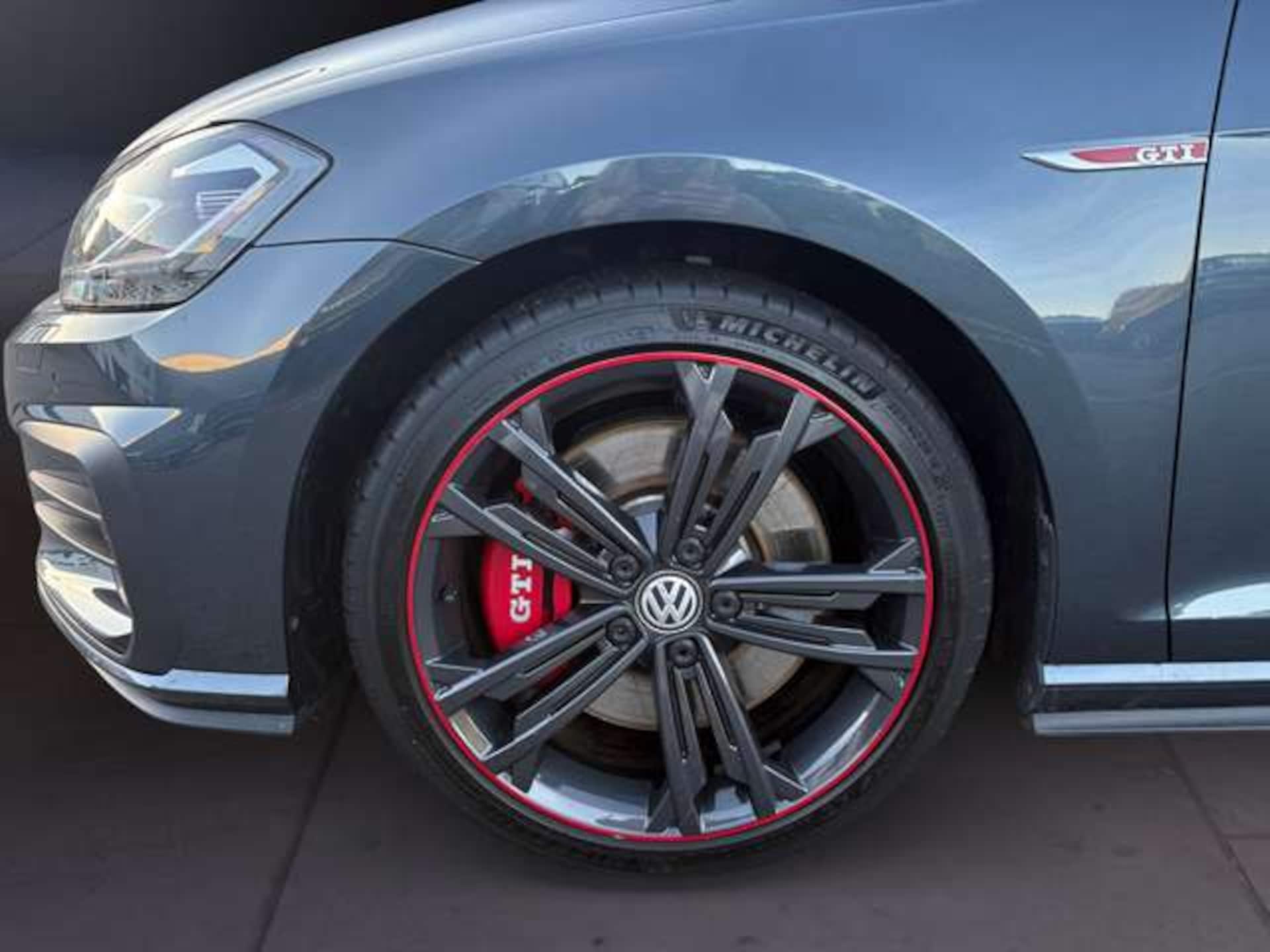 Volkswagen Golf GTI Performance