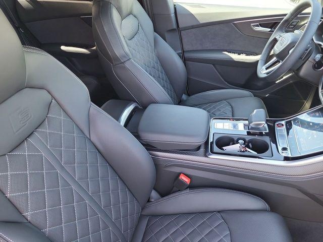 2026 Audi SQ8 Premium Plus - Photo 17