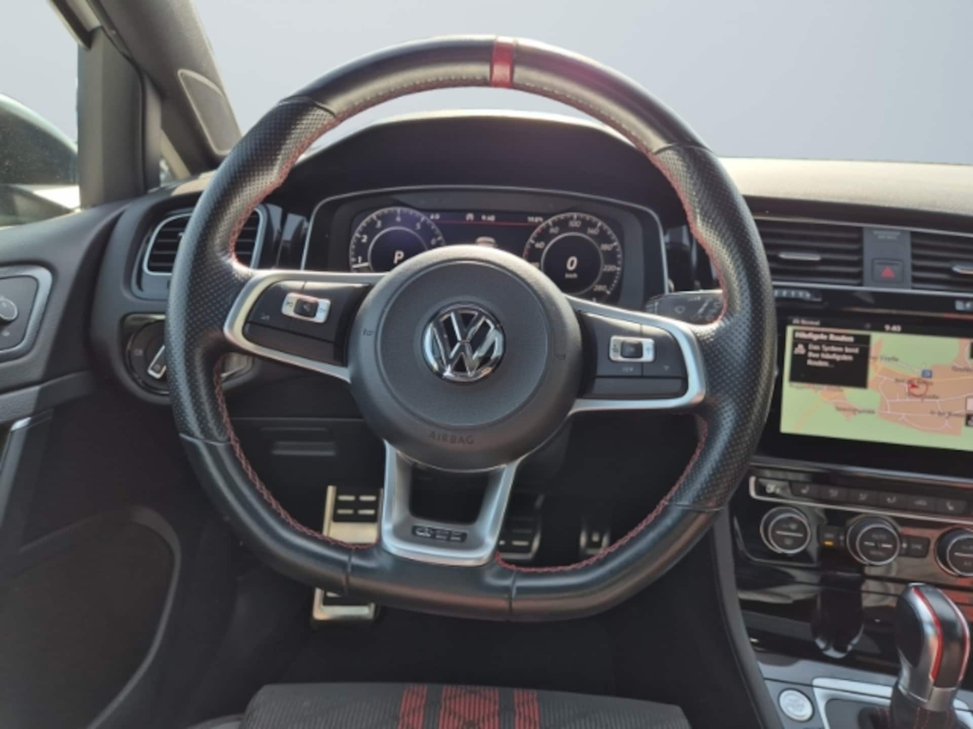 Volkswagen Golf GTI
