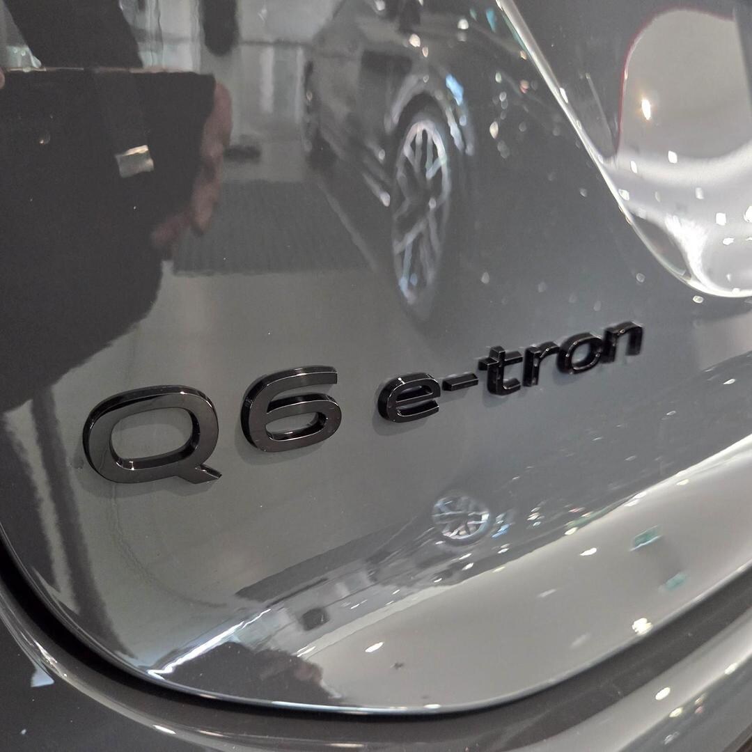 Image about Audi Q6 SUV e-tron e-tron