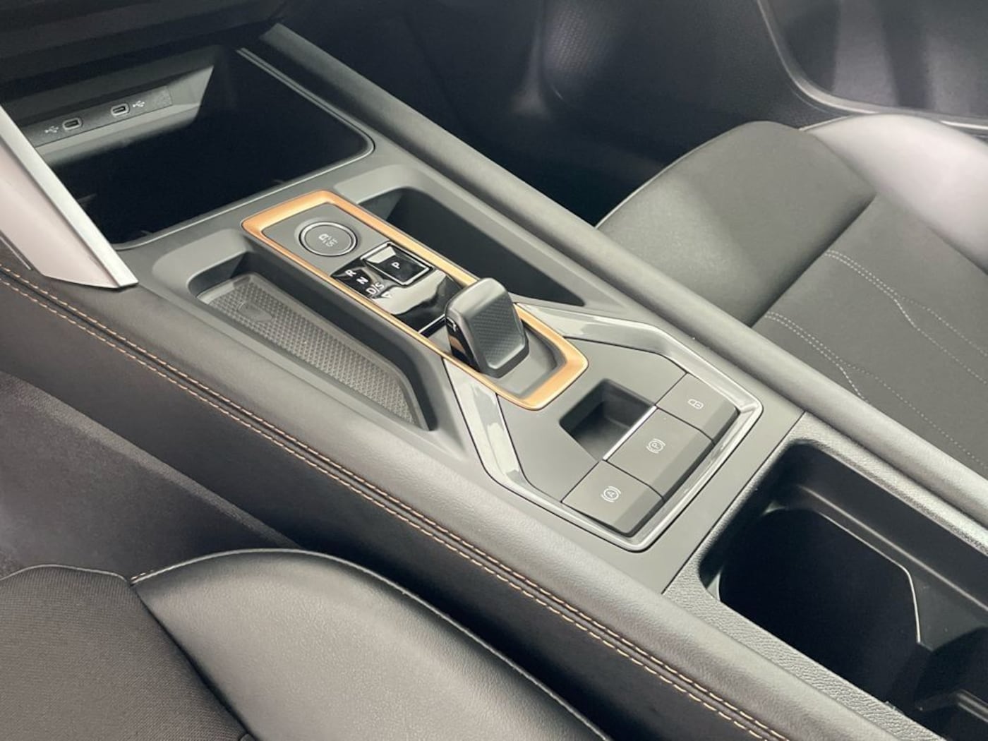 CUPRA Leon Sportstourer 1.5 TSI e-Hybrid DSG 150 kW (204 CV) — photo 20