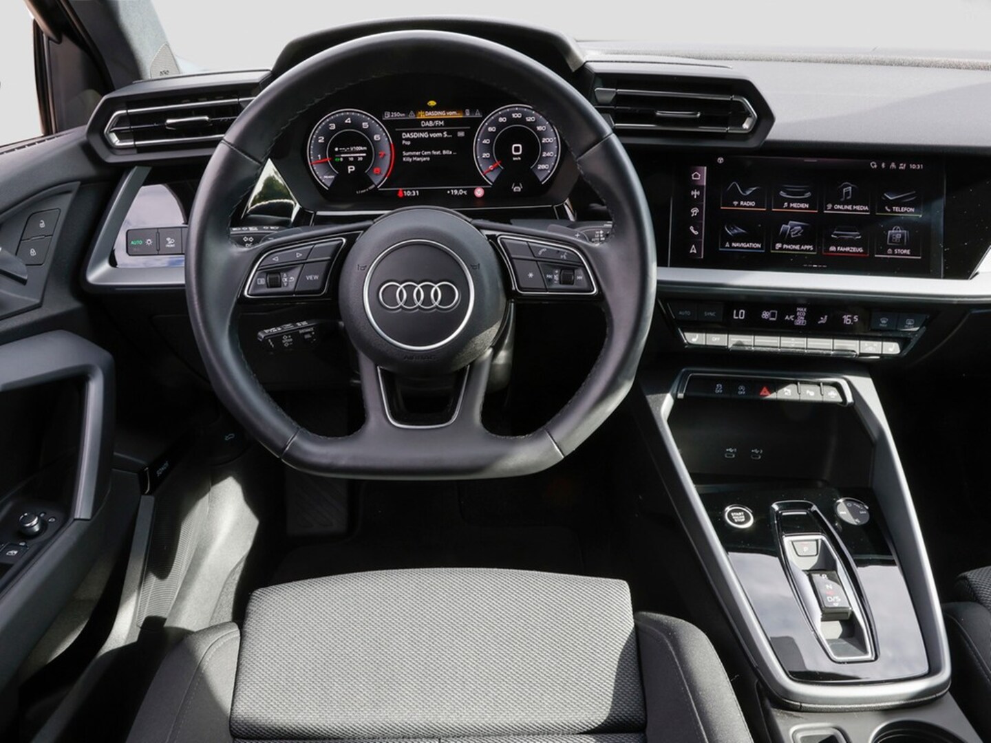 Bild über Audi A3 allstreet 35 TFSI S tronic - für weitere Informationen kontaktieren Sie den Audi Partner