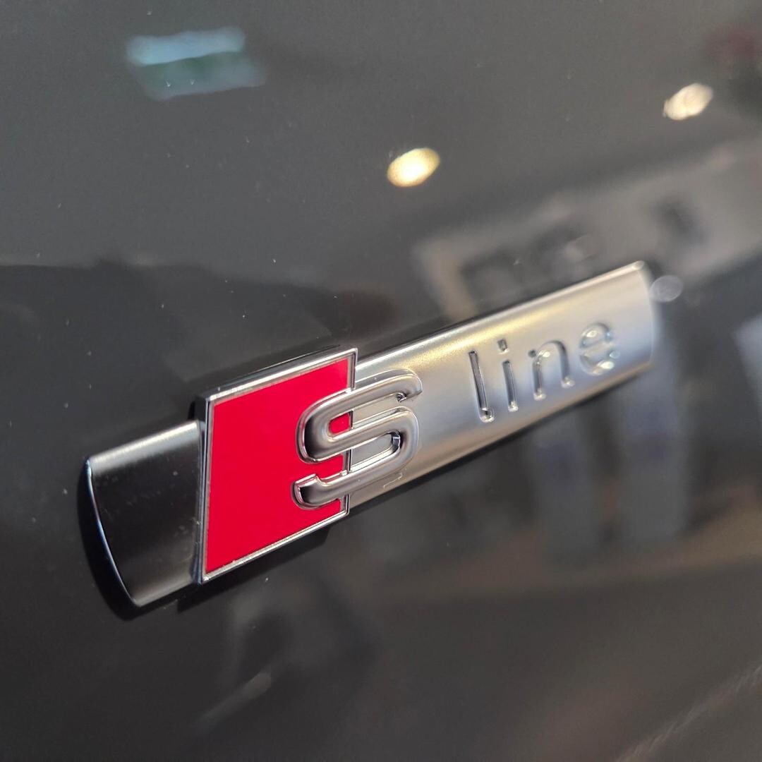 Image about Audi Q6 SUV e-tron e-tron