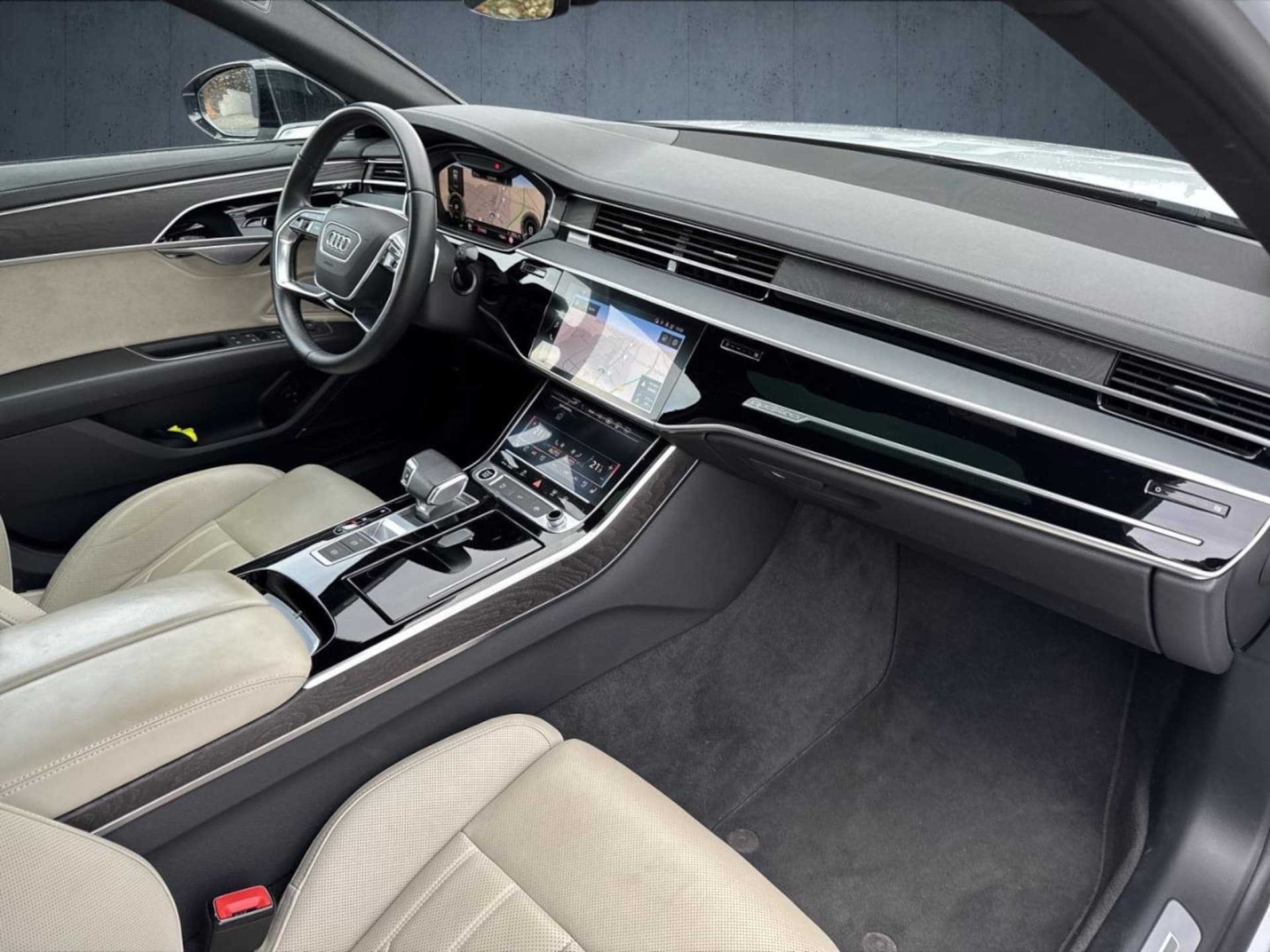 Audi A8 TFSI e