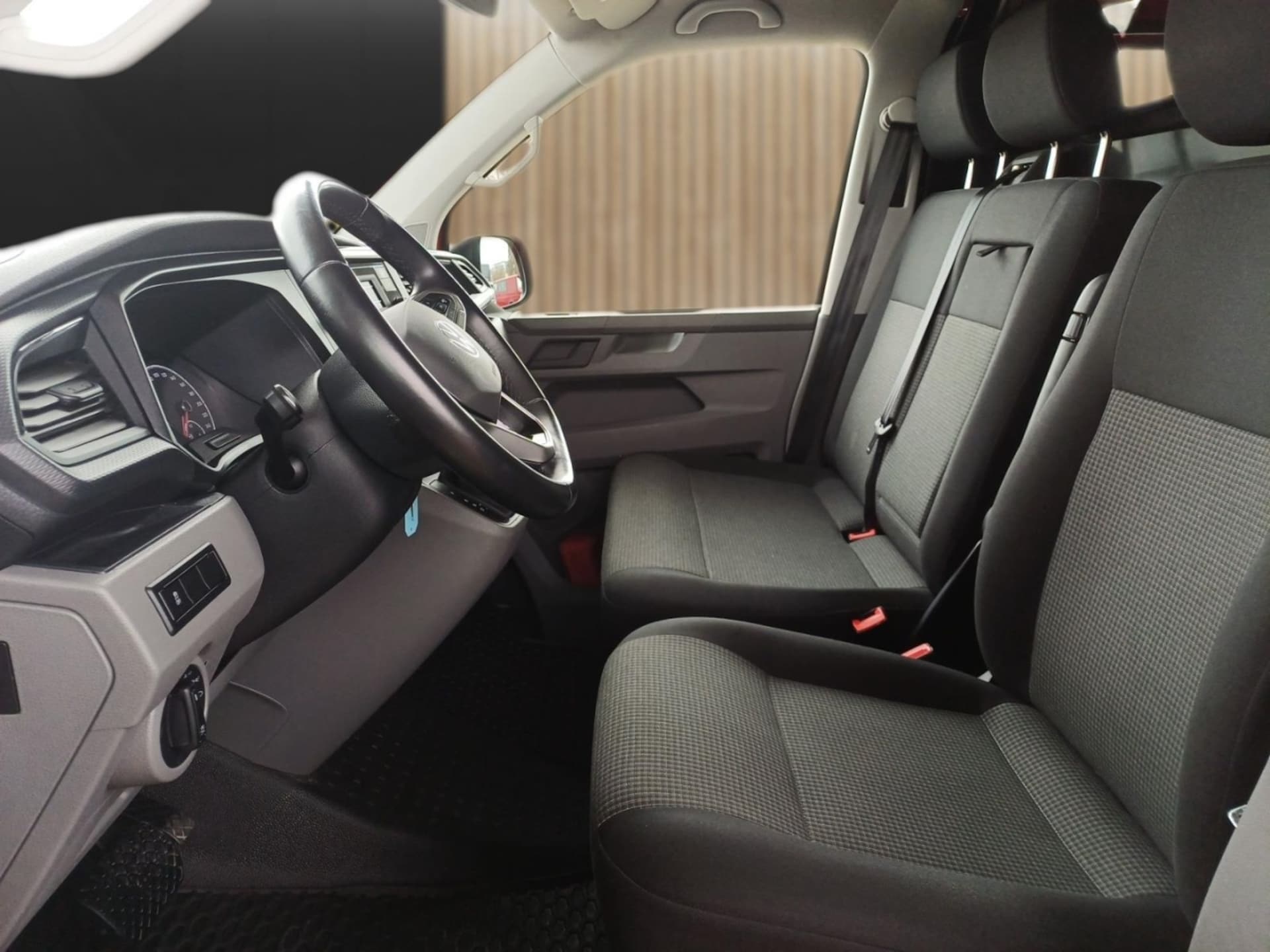 Volkswagen T6.1 Transporter Kasten kurzer Radstand