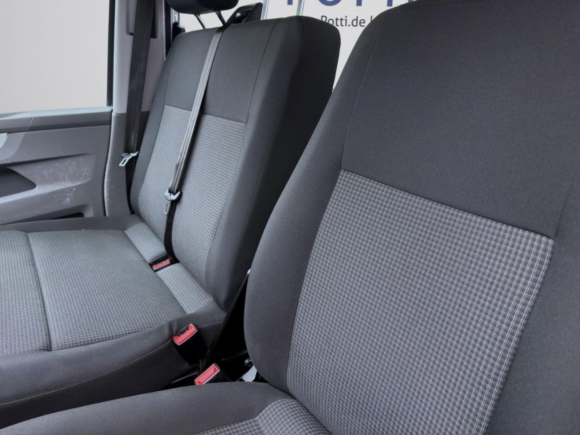 Volkswagen T6.1 Transporter Kombi kurzer Radstand