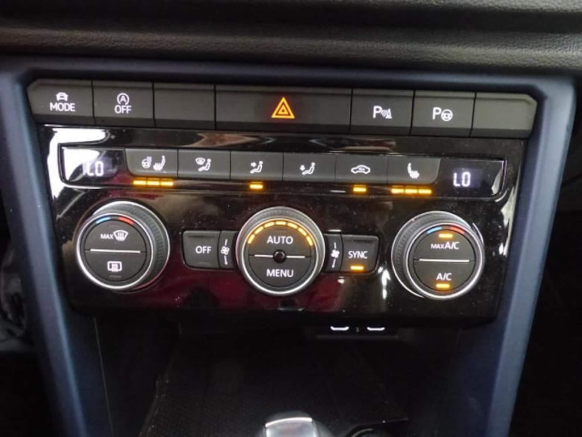 Volkswagen T-Roc United