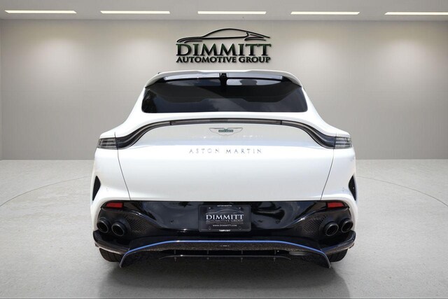 2025 Aston Martin DBX