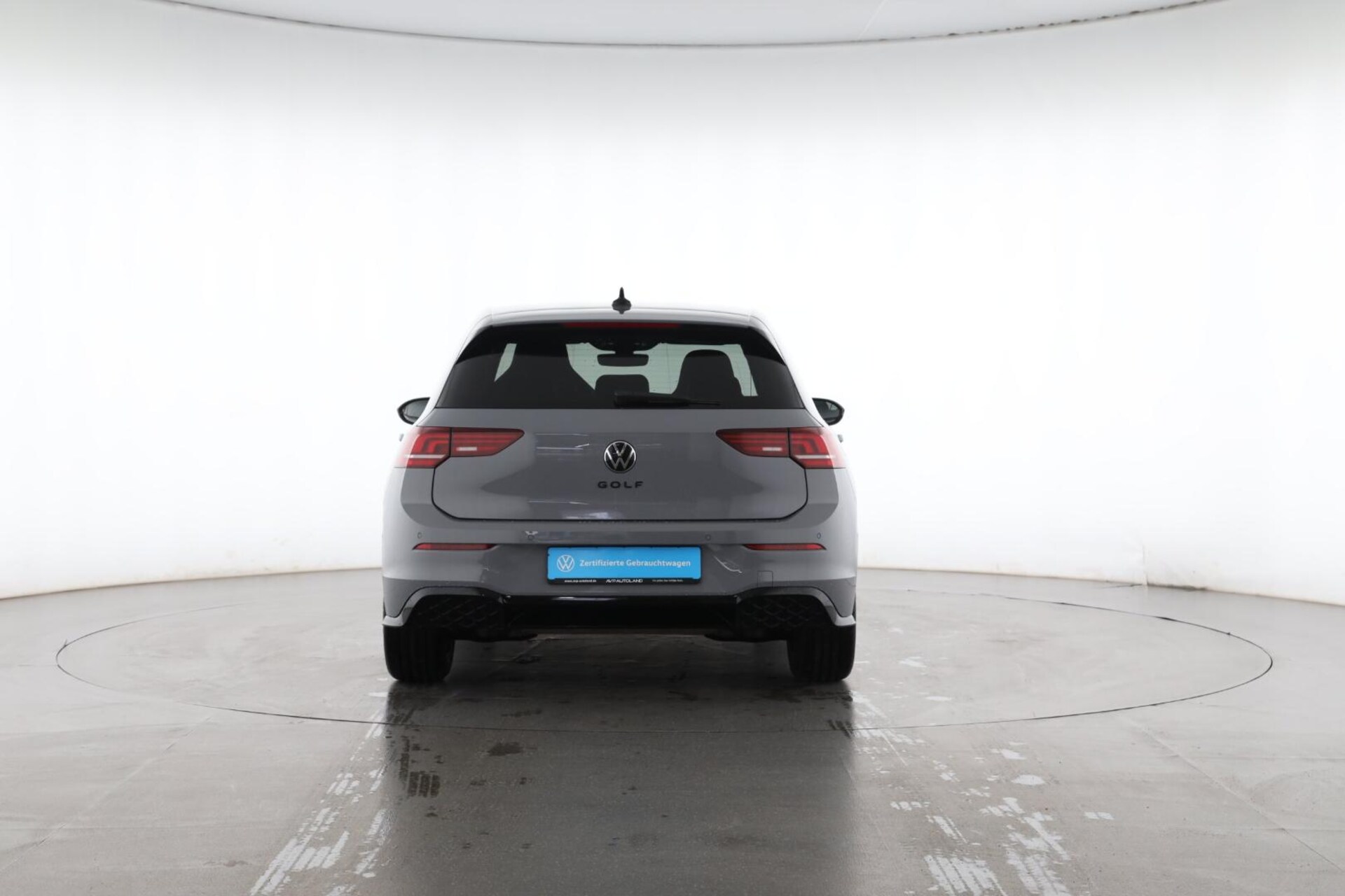 Volkswagen Golf R-Line