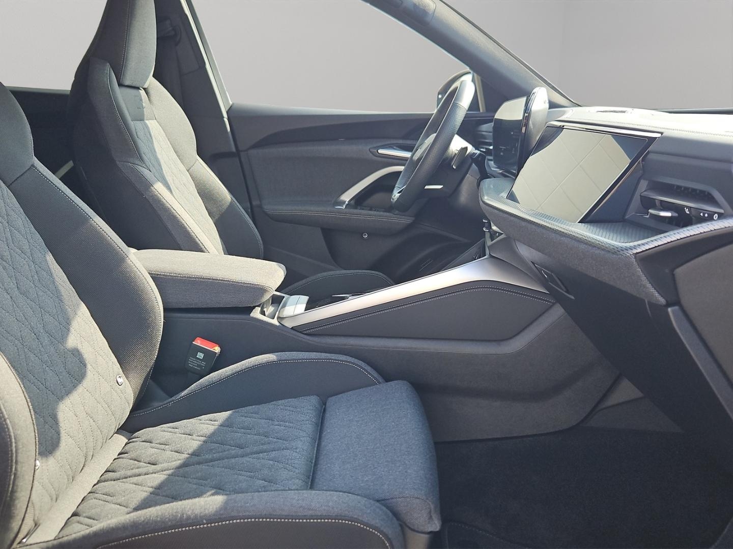 Bild über Audi Q5 SUV TDI quattro 150 kW S tronic - für weitere Informationen kontaktieren Sie den Audi Partner