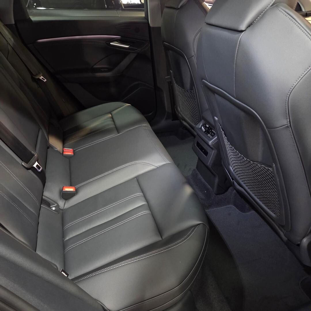 Image about Audi Q6 SUV e-tron e-tron