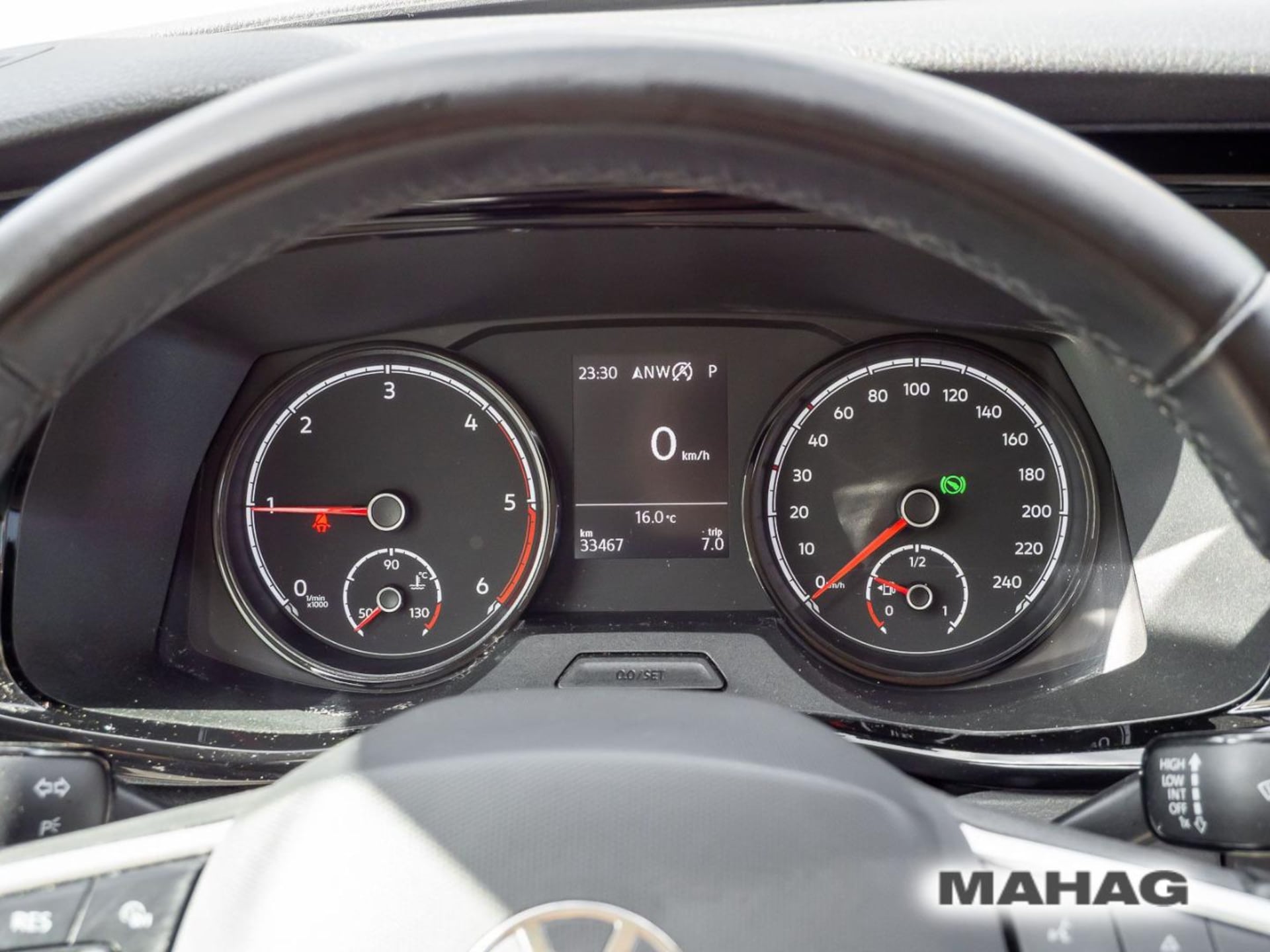Volkswagen T6.1 Transporter Kombi langer Radstand