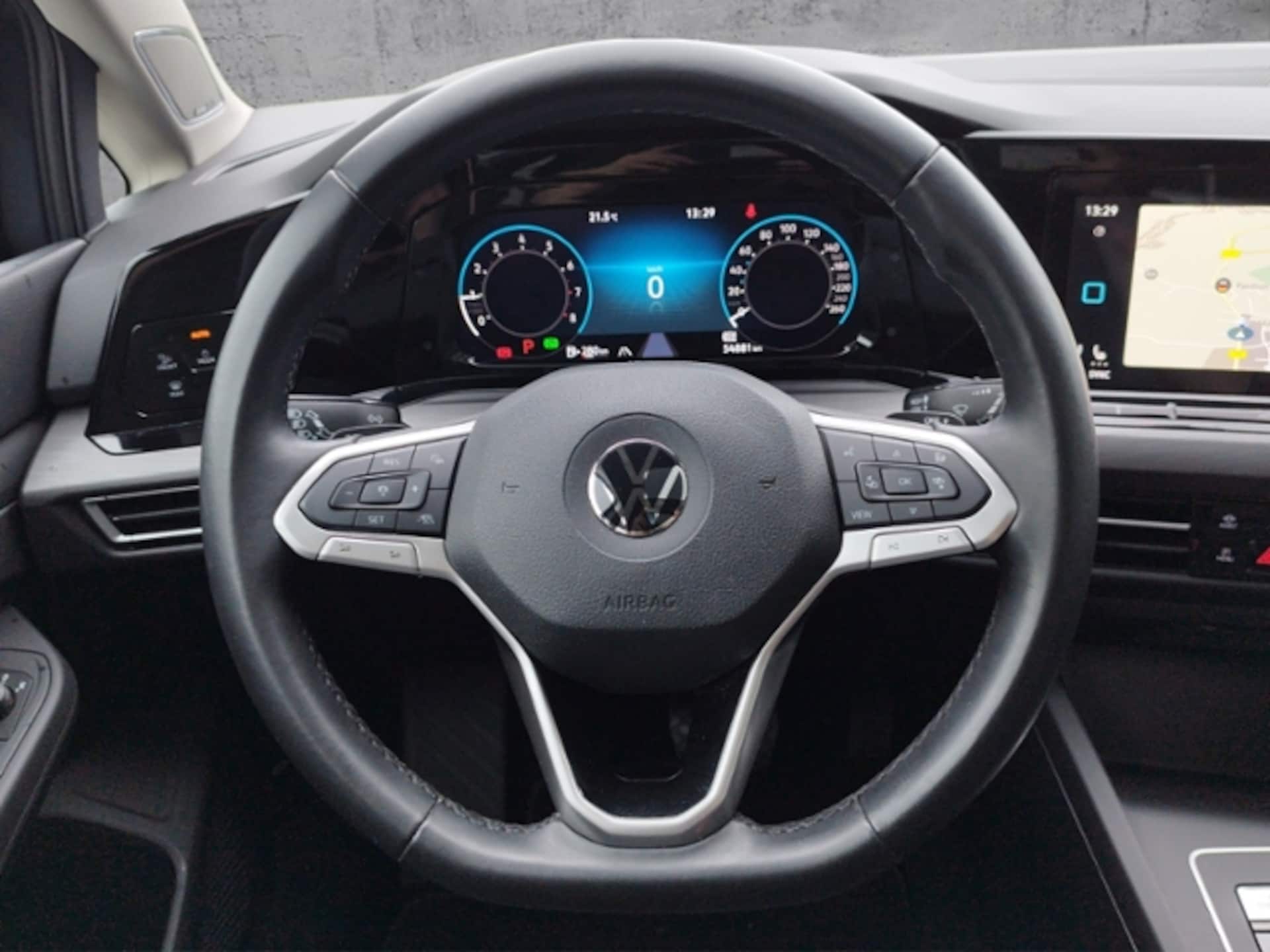 Volkswagen Golf Style