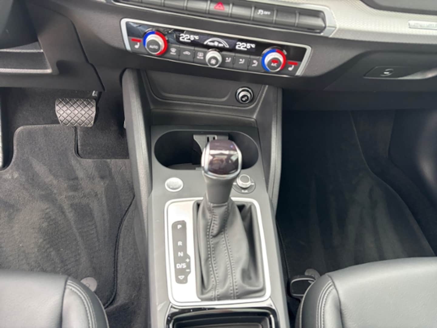 Bild über Audi Q2 S line 40 TFSI quattro S tronic - für weitere Informationen kontaktieren Sie den Audi Partner