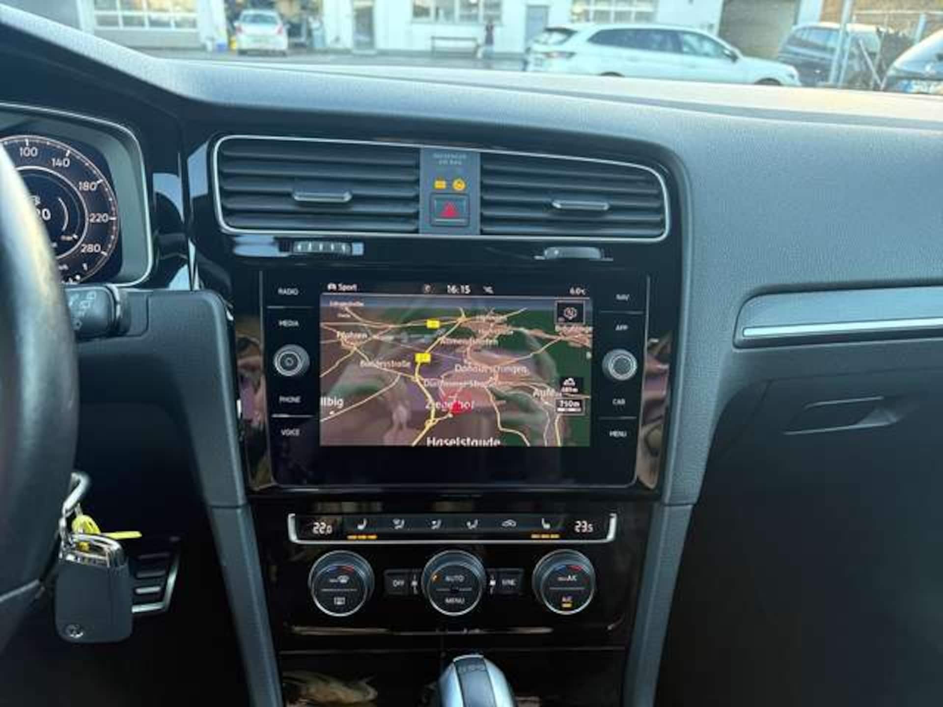 Volkswagen Golf GTI Performance