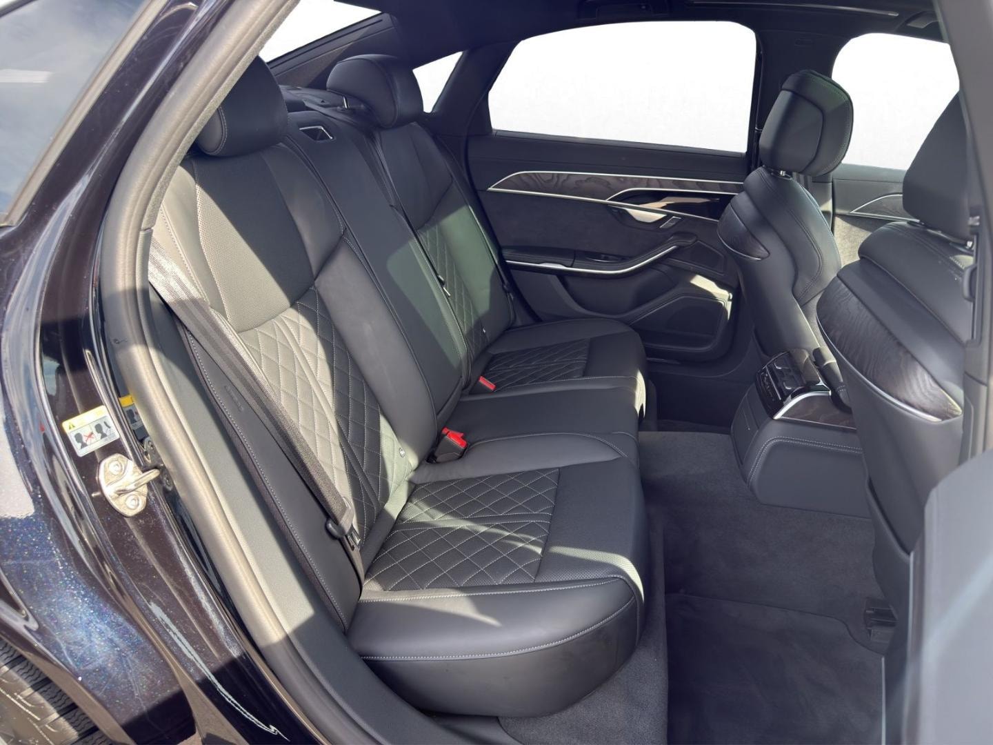 Bild über Audi A8 TFSI e 60 TFSI e quattro tiptronic - für weitere Informationen kontaktieren Sie den Audi Partner