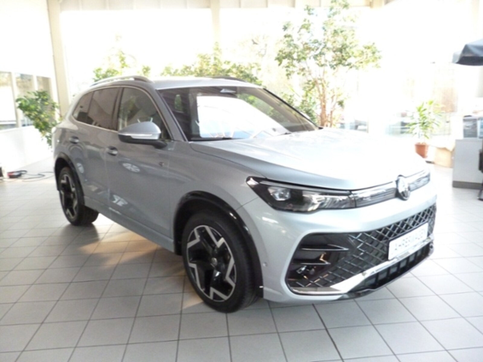 Volkswagen Tiguan – Bild 3