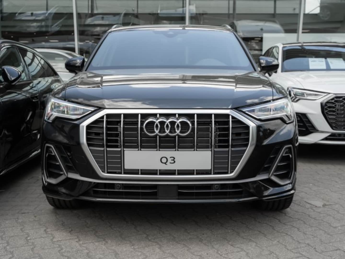 Bild über Audi Q3 S line 35 TFSI S tronic - für weitere Informationen kontaktieren Sie den Audi Partner