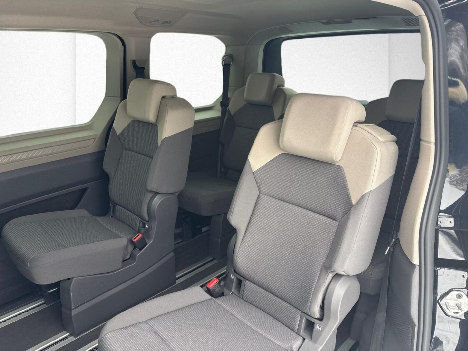 Volkswagen Multivan Basis-Modell
