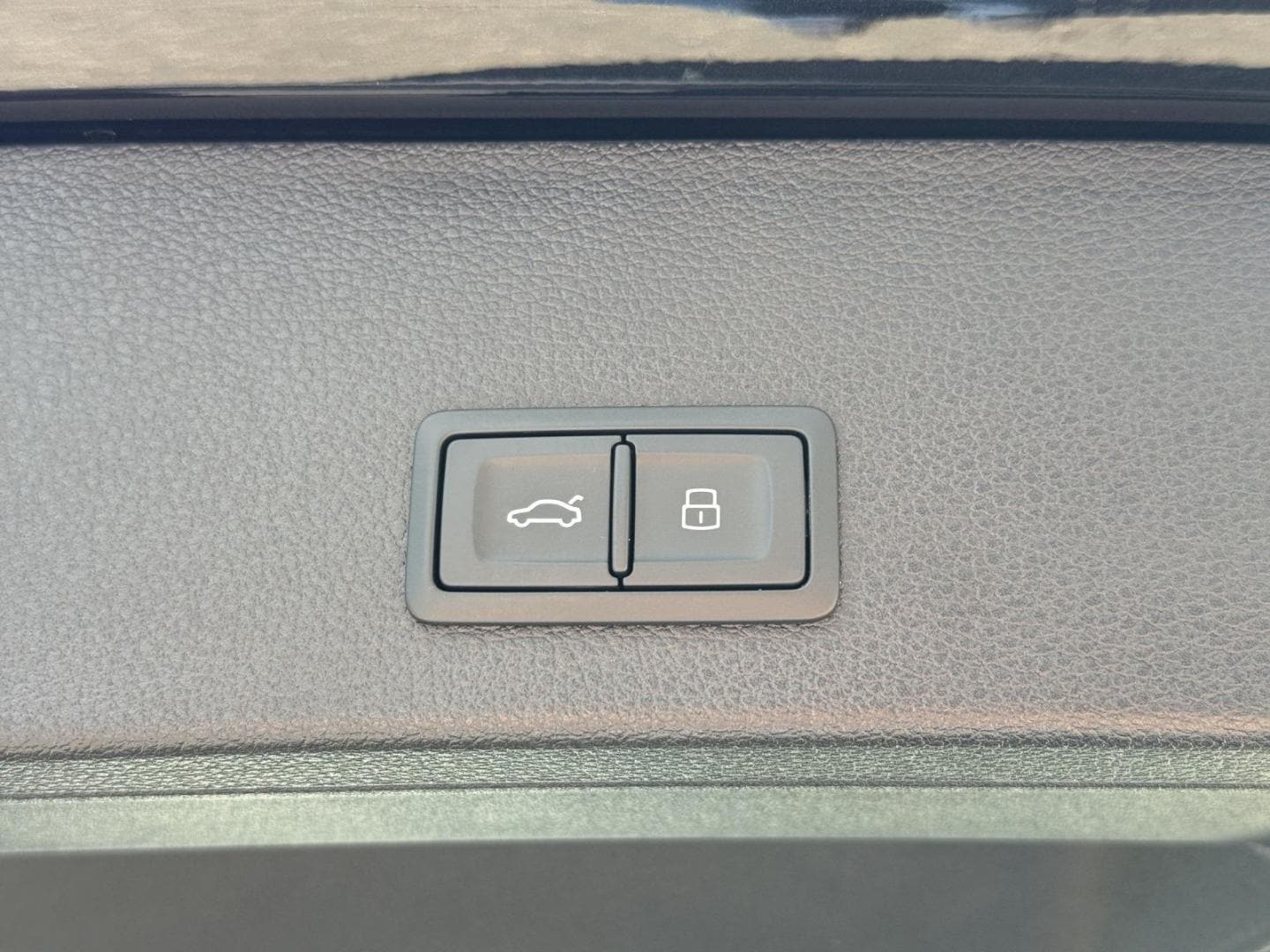 Bild über Audi Q2 S line 35 TFSI S tronic - für weitere Informationen kontaktieren Sie den Audi Partner