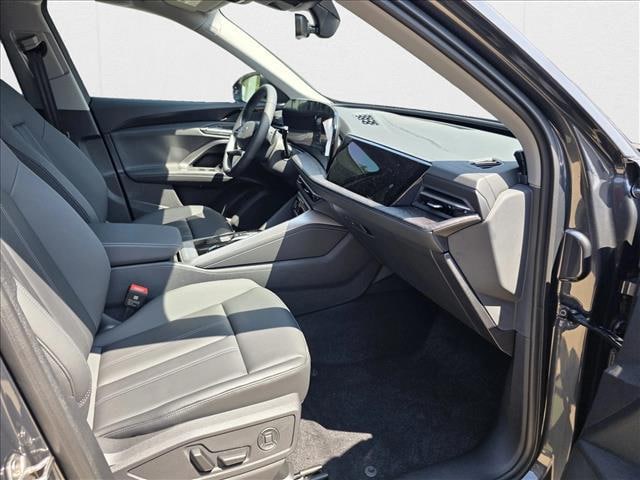 2025 Audi New Q5 Premium - Photo 11