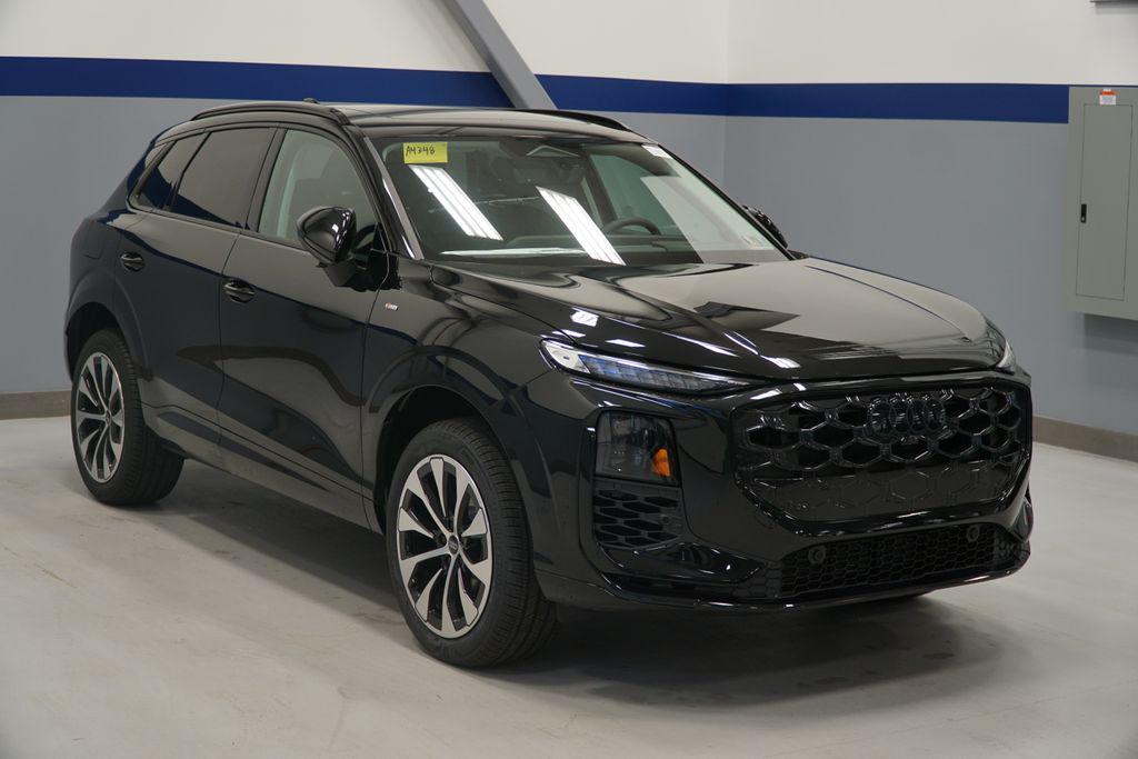 2026 Audi Q3 S line quattro's photo