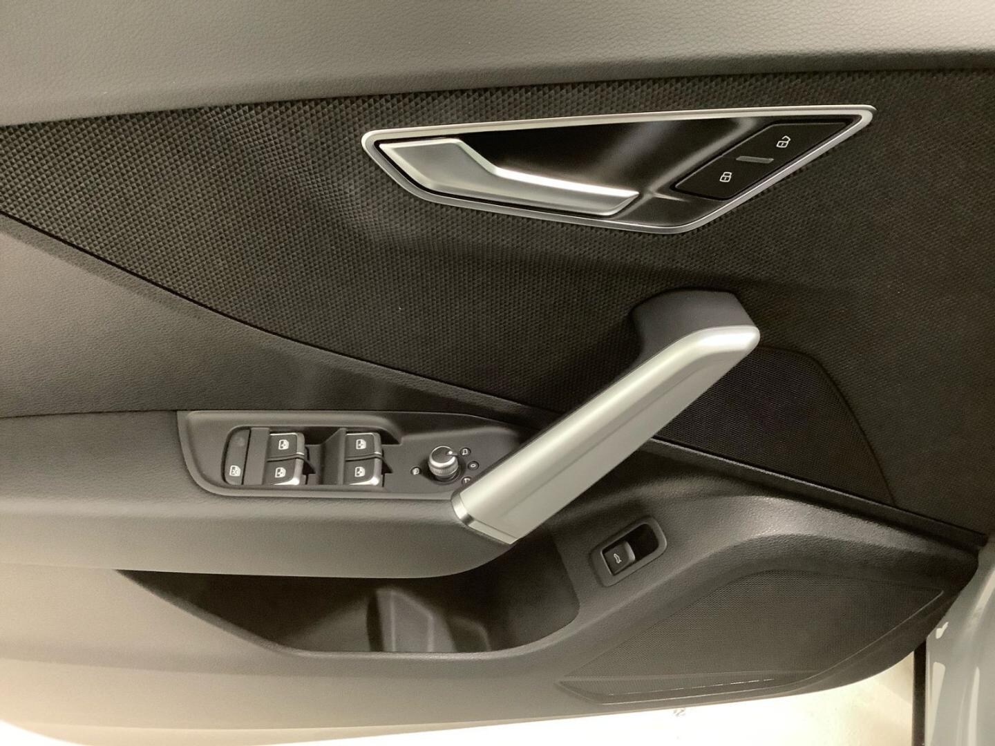 Bild über Audi Q2 S line 35 TFSI Schaltgetriebe - für weitere Informationen kontaktieren Sie den Audi Partner
