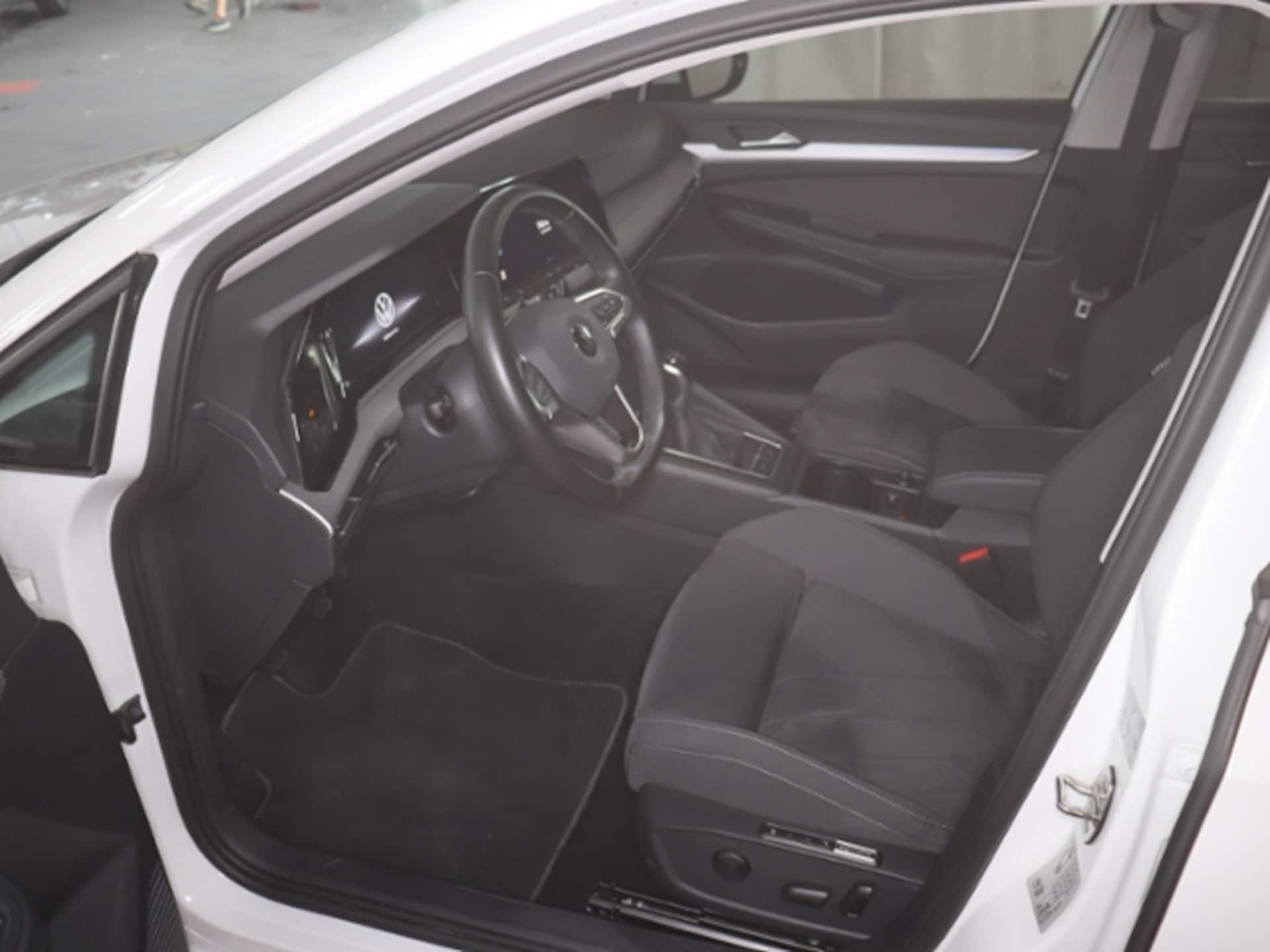 Volkswagen Golf Life