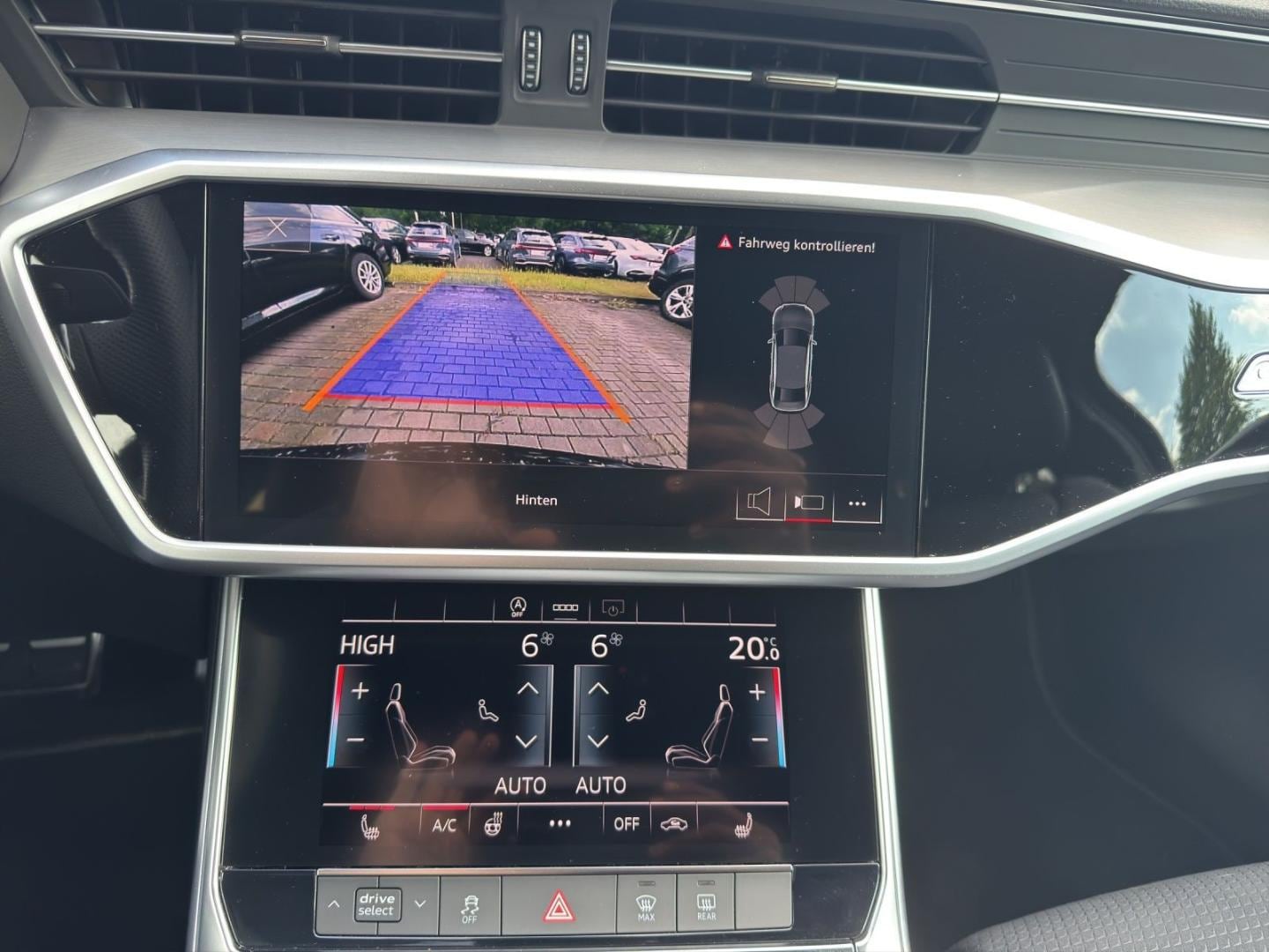 Bild über Audi S6 Limousine TDI quattro tiptronic - für weitere Informationen kontaktieren Sie den Audi Partner