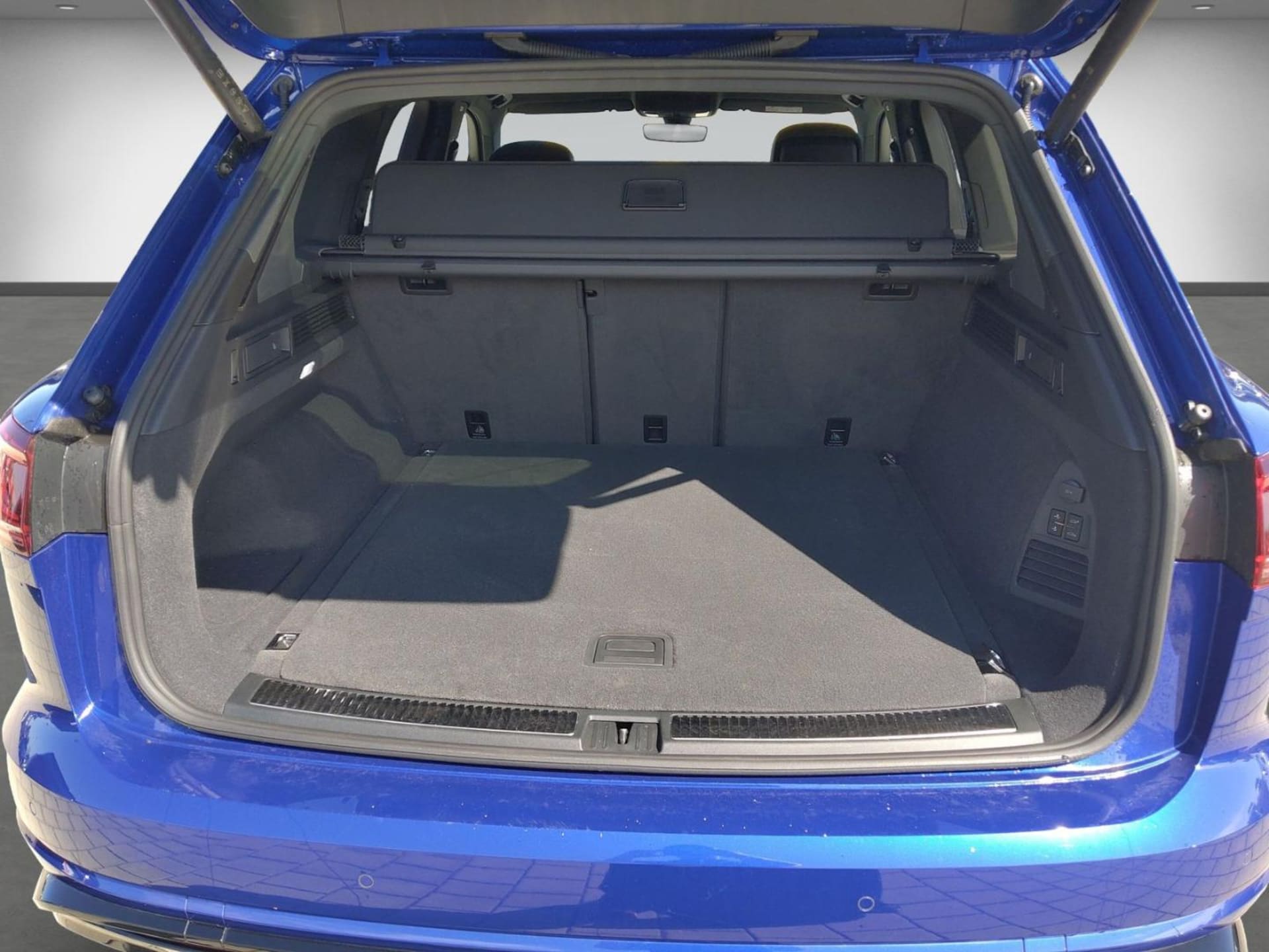 Volkswagen Touareg R