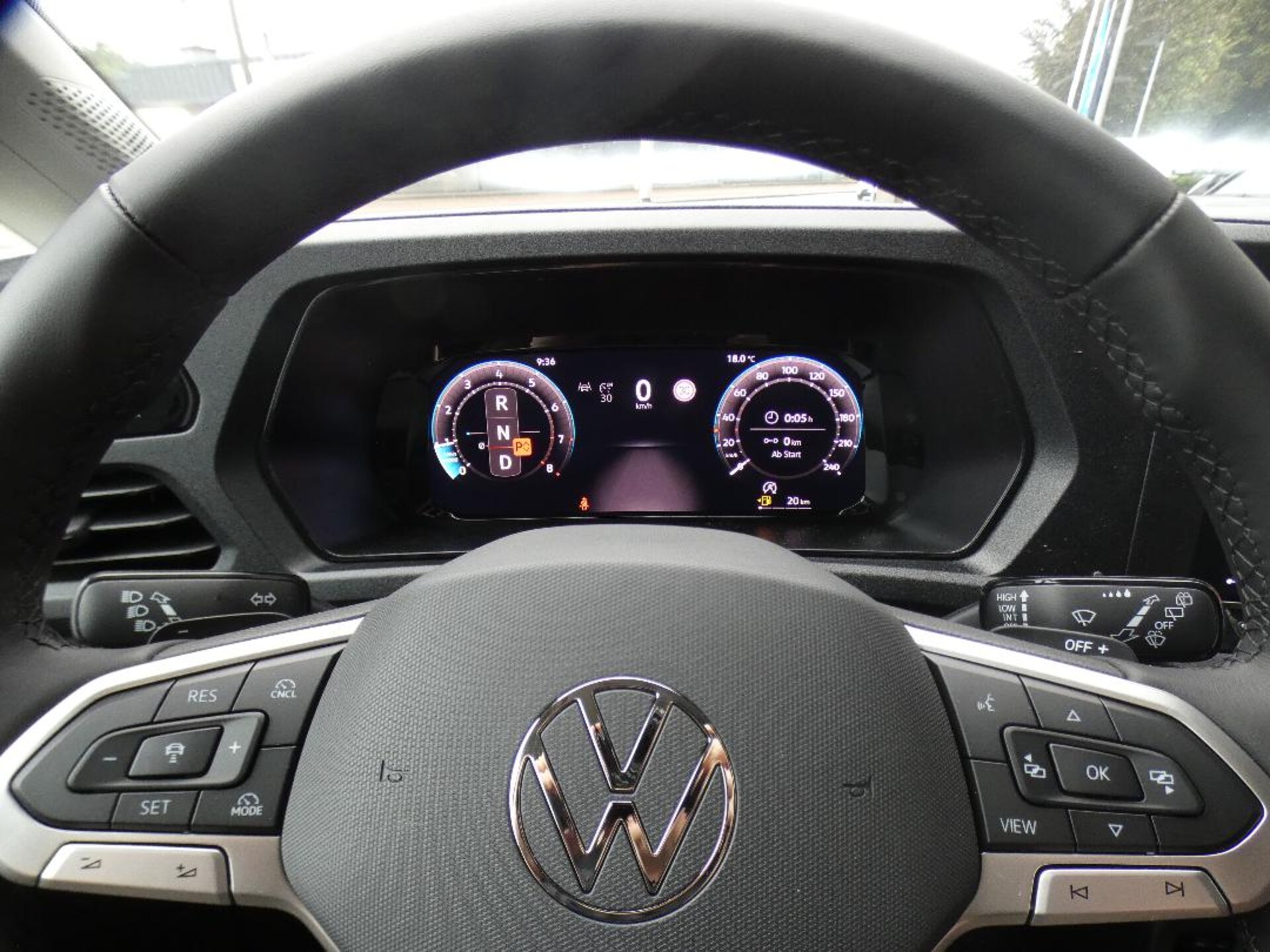Volkswagen Caddy Maxi Basis-Modell