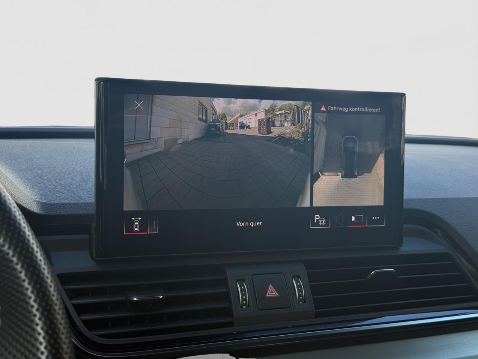 Audi SQ5 – Bild 11