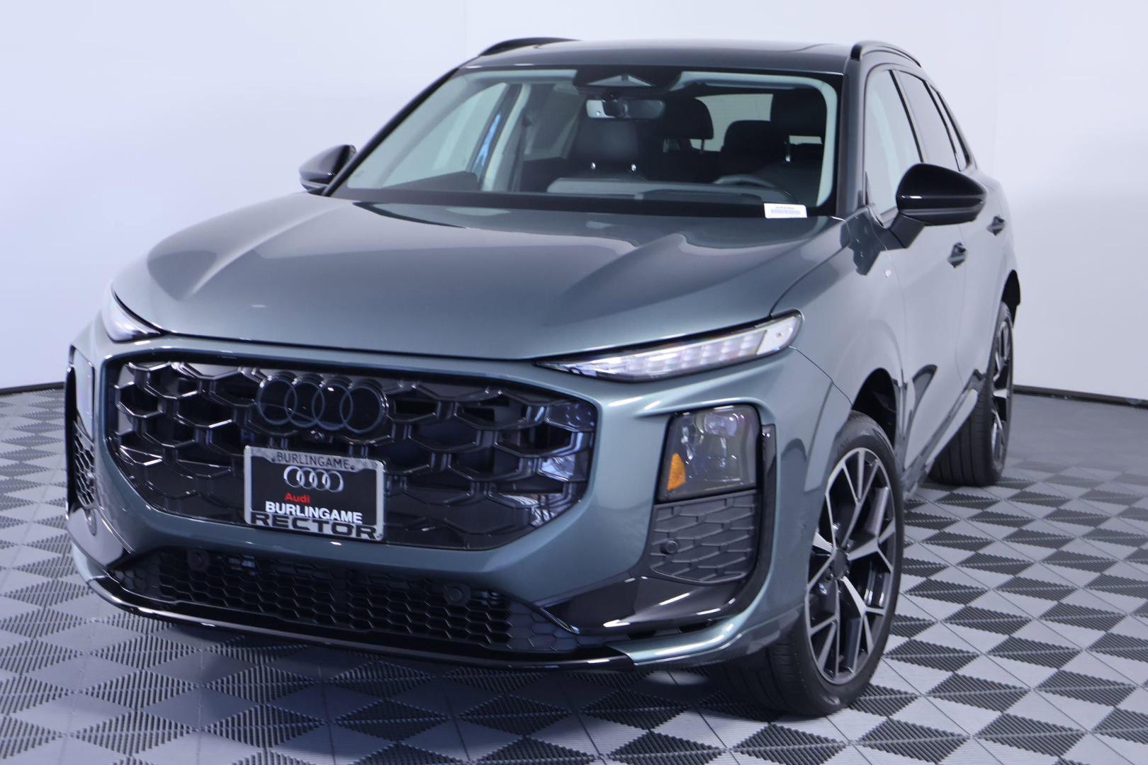 2026 Audi Q3 S line quattro's photo