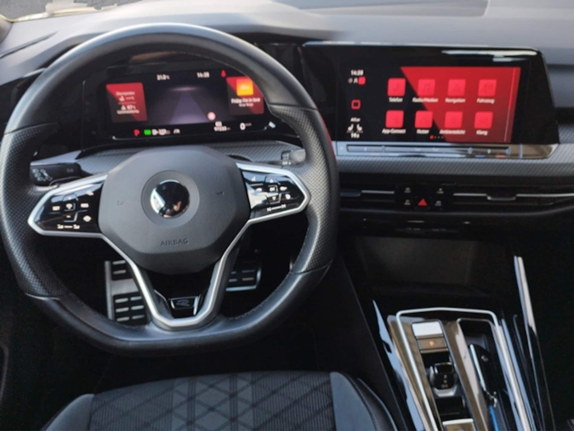 Volkswagen Golf Variant R-Line