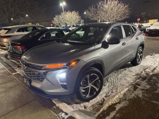 2024 Chevrolet Trax RS's photo