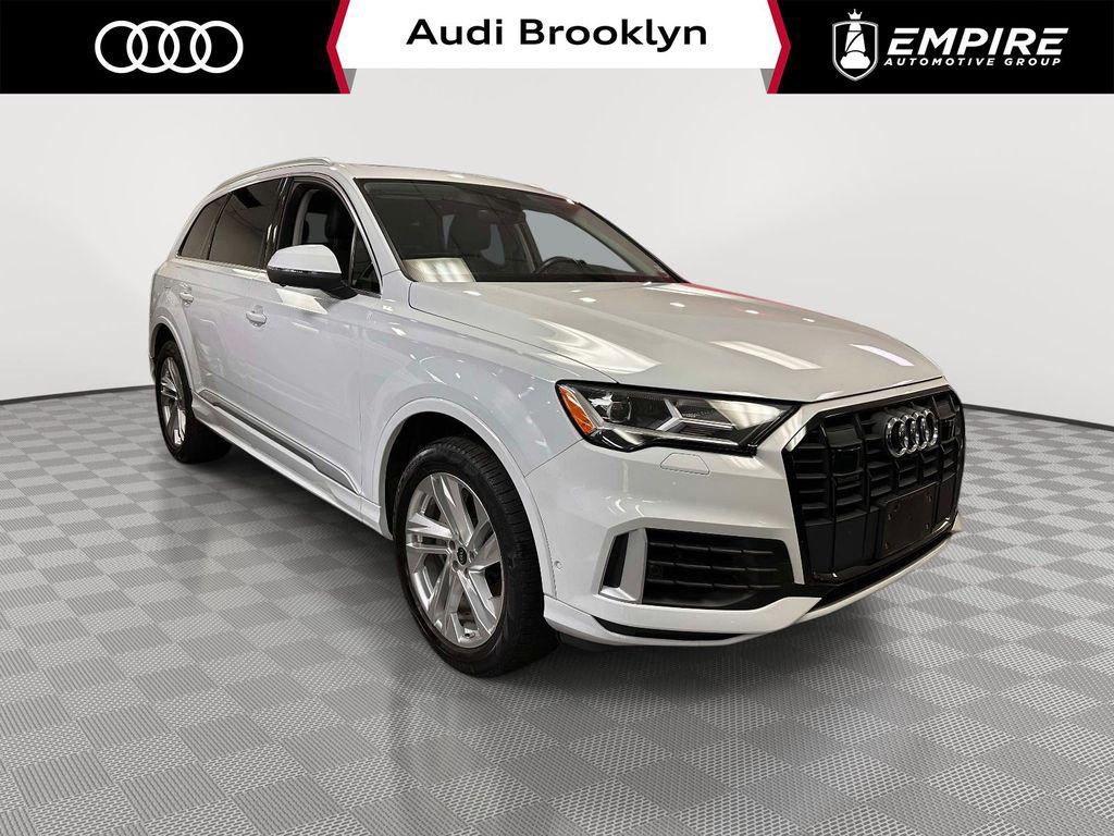 2023 Audi Q7 45 Premium quattro Tiptronic's photo