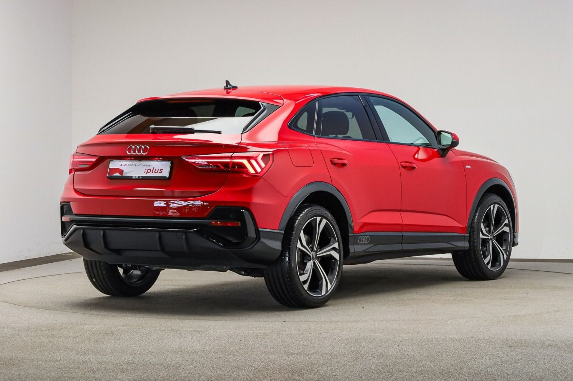 Audi Q3 Sportback S line