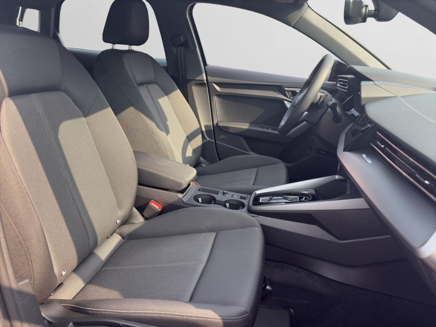 Bild über Audi A3 Sportback TFSI 110 kW S tronic - für weitere Informationen kontaktieren Sie den Audi Partner