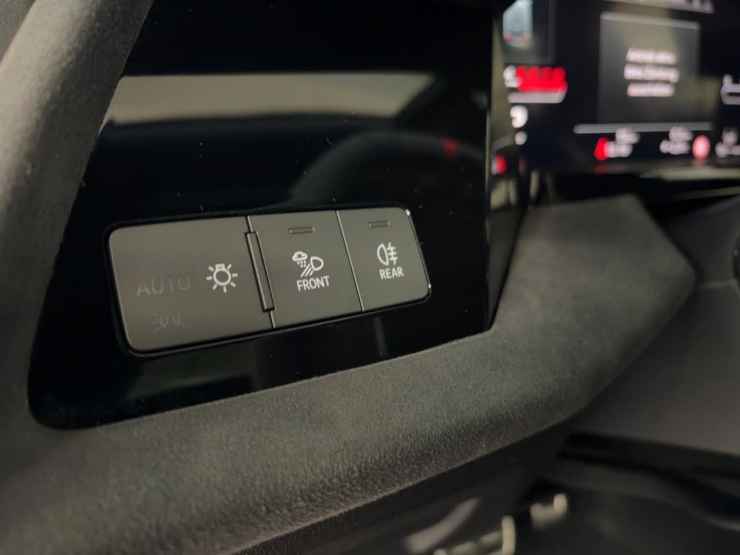 Bild über Audi RS 3 Sportback TFSI quattro 294 kW S tronic - für weitere Informationen kontaktieren Sie den Audi Partner